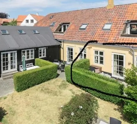 Skon I Midten Af Udlejes, Minimum 4 Dage Svaneke