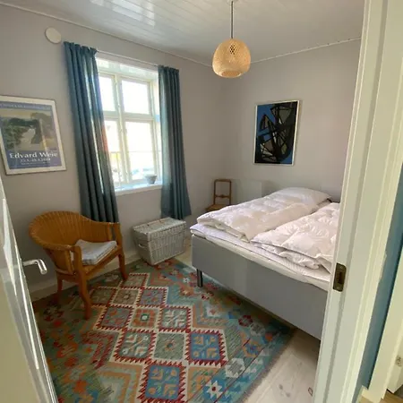 Skon I Midten Af Udlejes, Minimum 4 Dage *